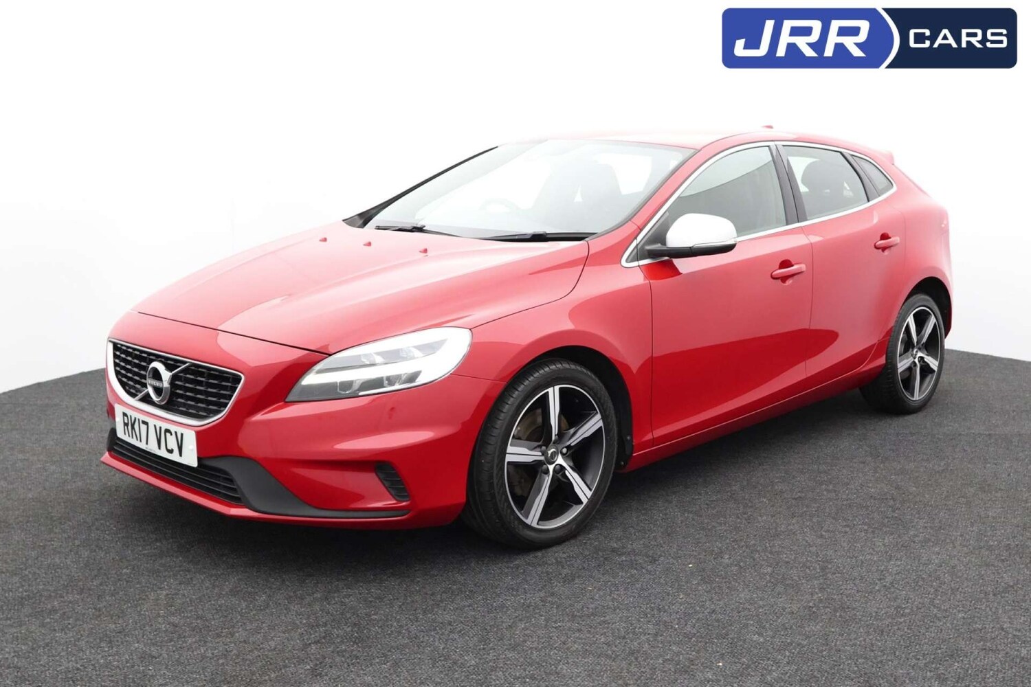 Used Volvo V40 2017 for sale - 76182653: Photo 4