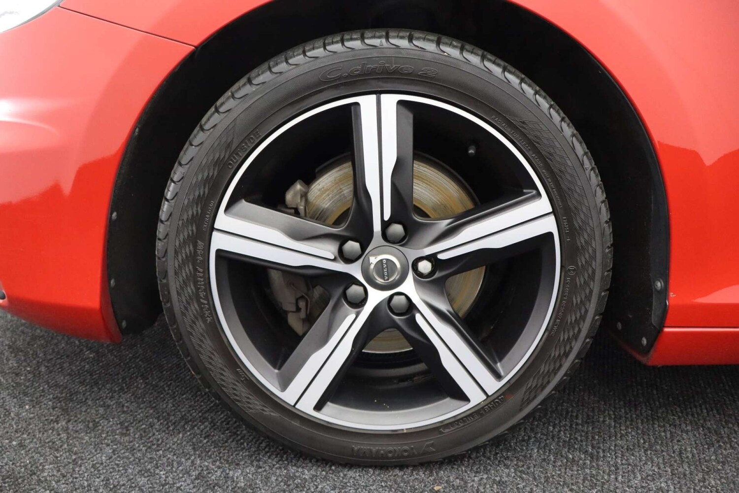 Used Volvo V40 2017 for sale - 76182653: Photo 43