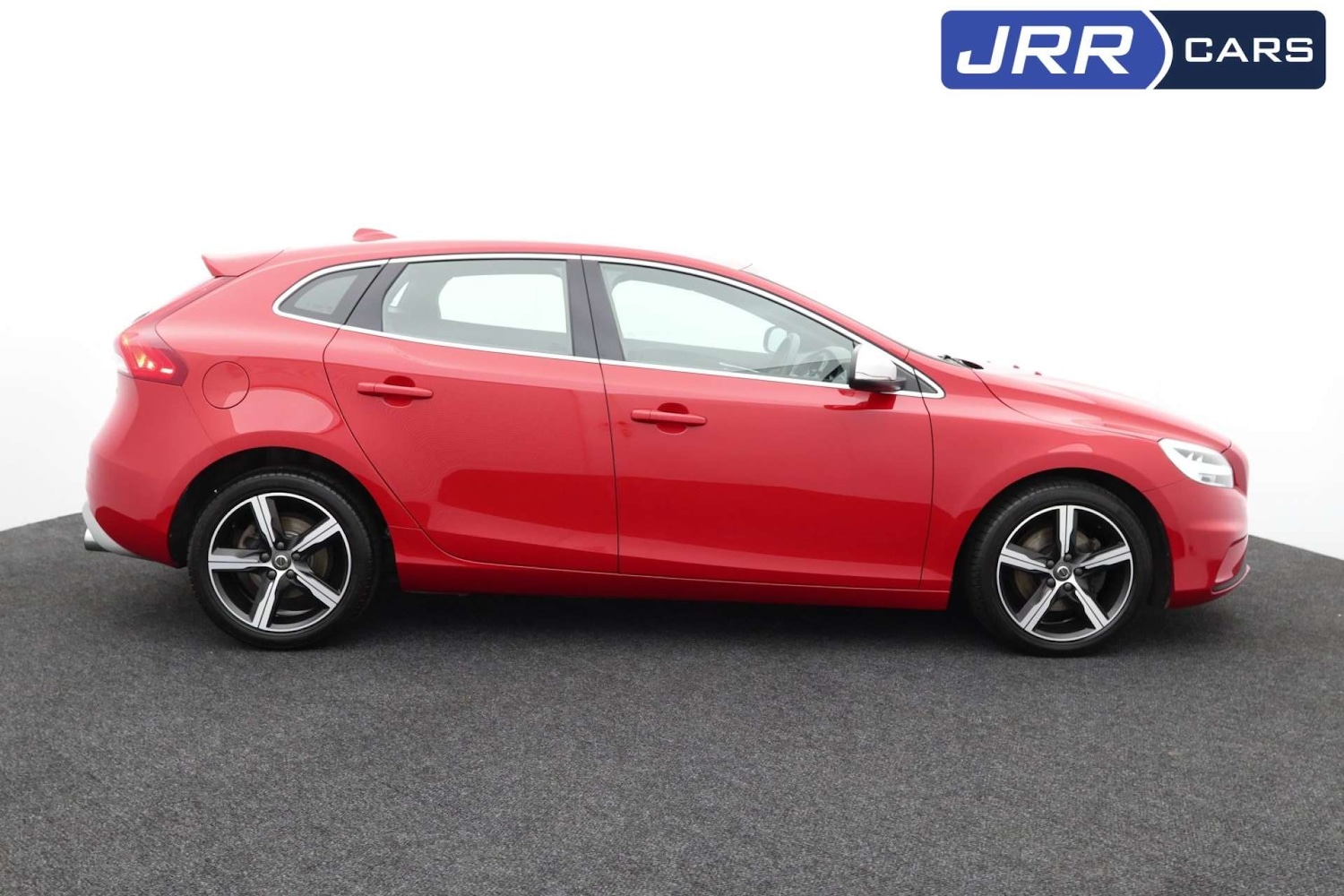 Used Volvo V40 2017 for sale - 76182653: Photo 5