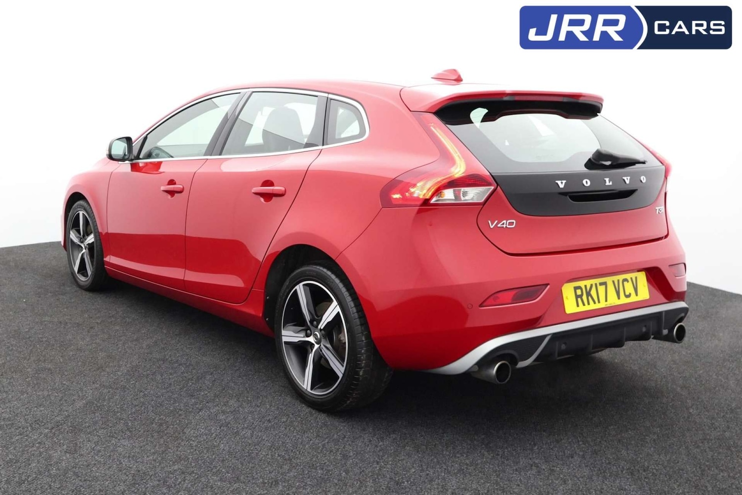 Used Volvo V40 2017 for sale - 76182653: Photo 8