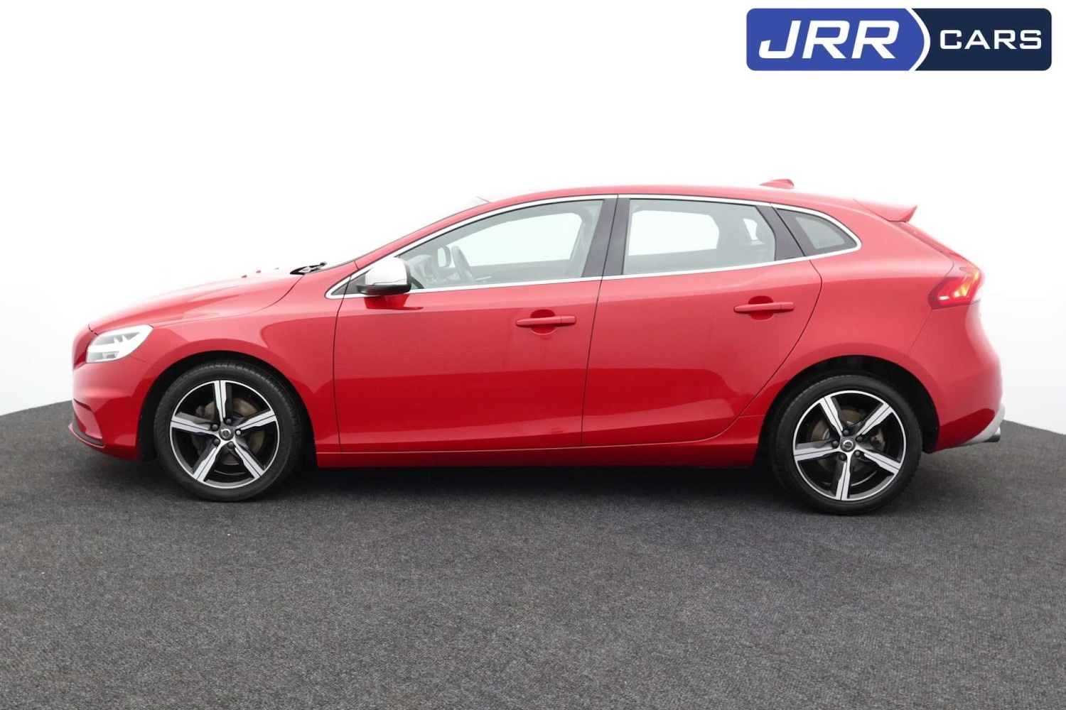 Used Volvo V40 2017 for sale - 76182653: Photo 9