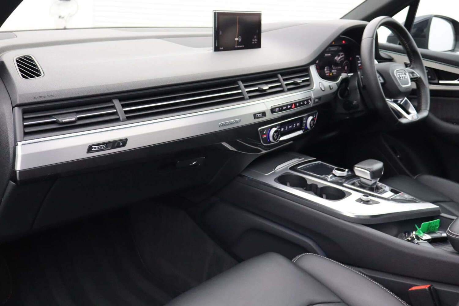 Used Audi Q7 2015 for sale - 76453807: Photo 11