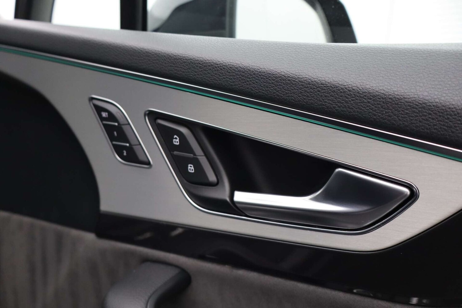 Used Audi Q7 2015 for sale - 76453807: Photo 24