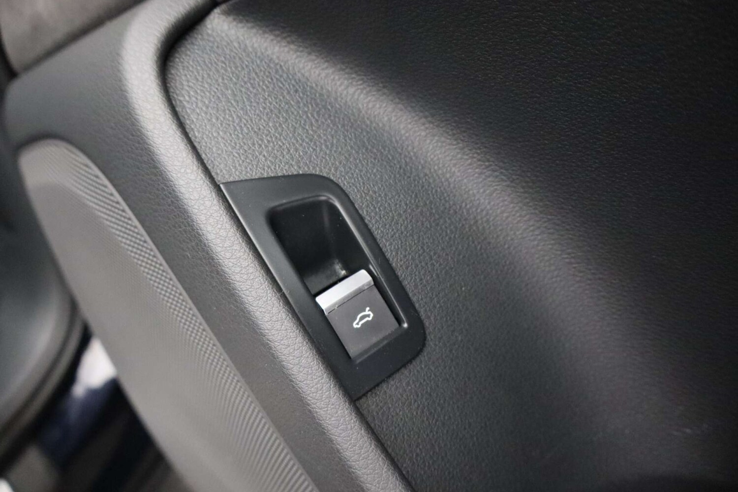 Used Audi Q7 2015 for sale - 76453807: Photo 26