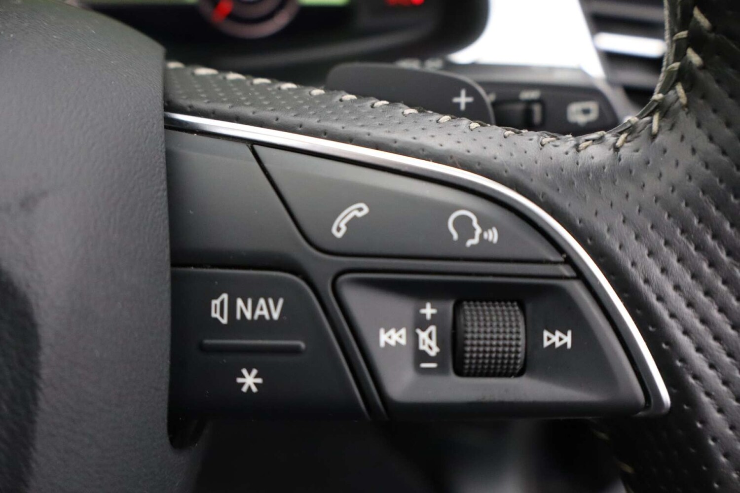 Used Audi Q7 2015 for sale - 76453807: Photo 32