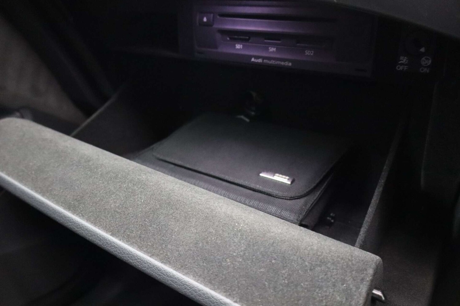 Used Audi Q7 2015 for sale - 76453807: Photo 46