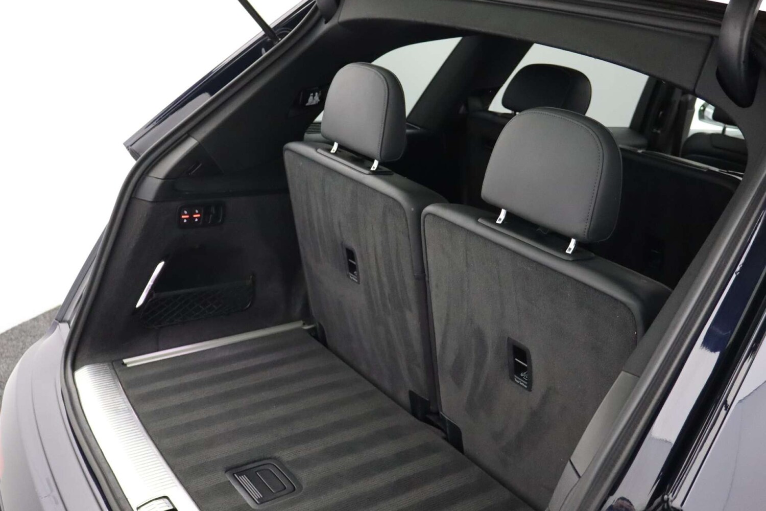 Used Audi Q7 2015 for sale - 76453807: Photo 53