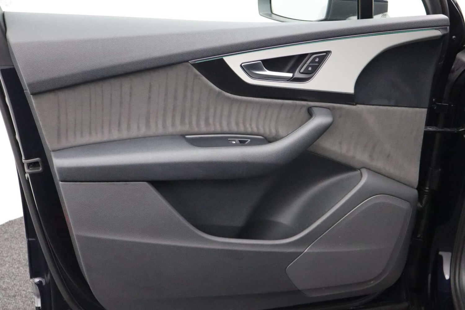 Used Audi Q7 2015 for sale - 76453807: Photo 63