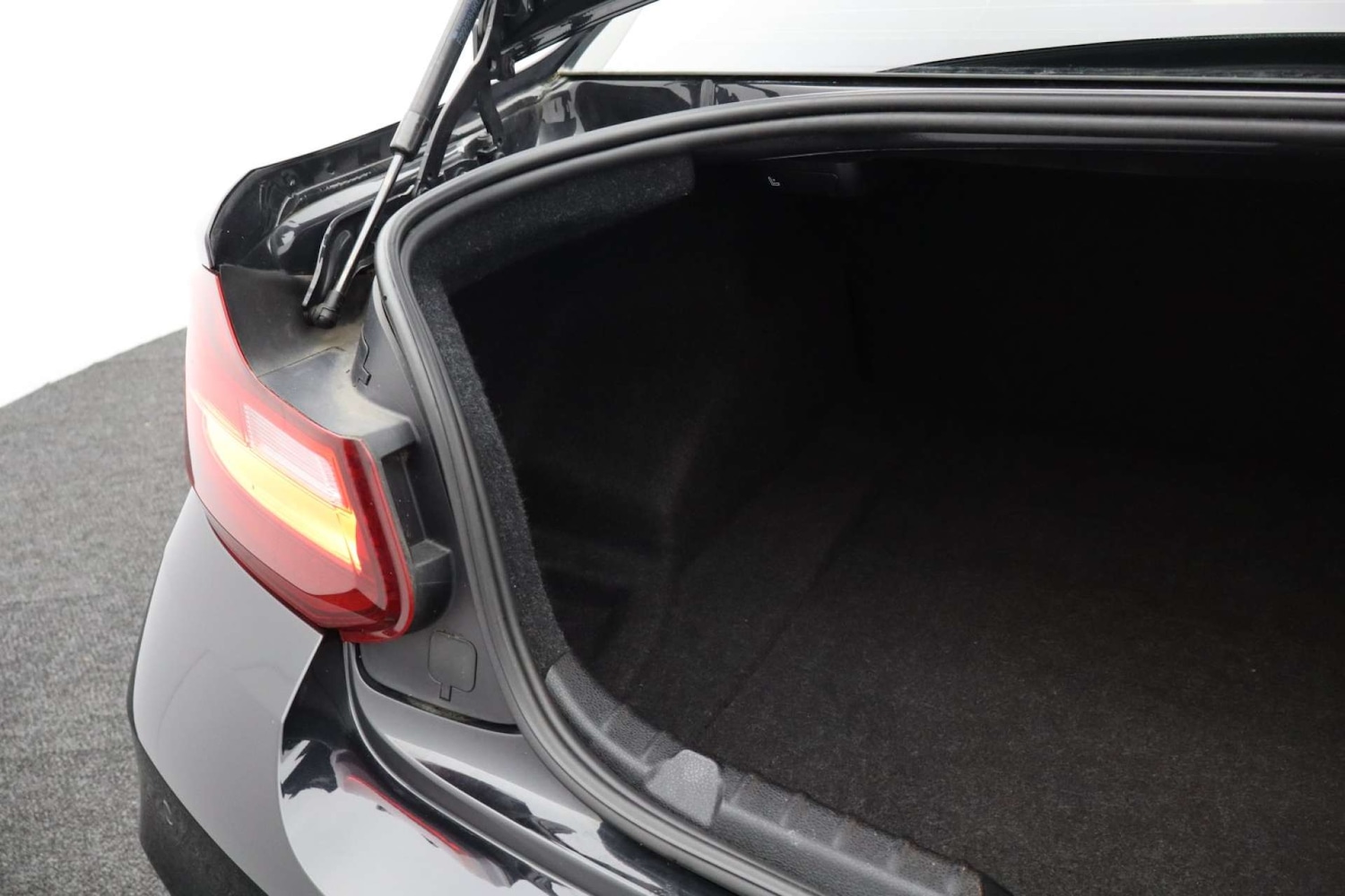 Used BMW 2 Series 2017 for sale - 77086094: Photo 24