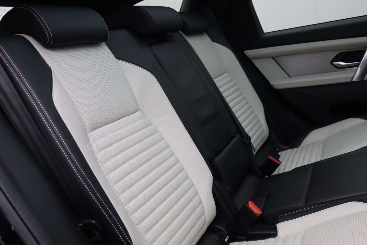 Used Land Rover Discovery Sport 2021 for sale - 77129080: Photo 48