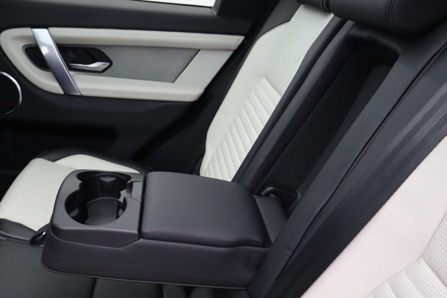 Used Land Rover Discovery Sport 2021 for sale - 77129080: Photo 59