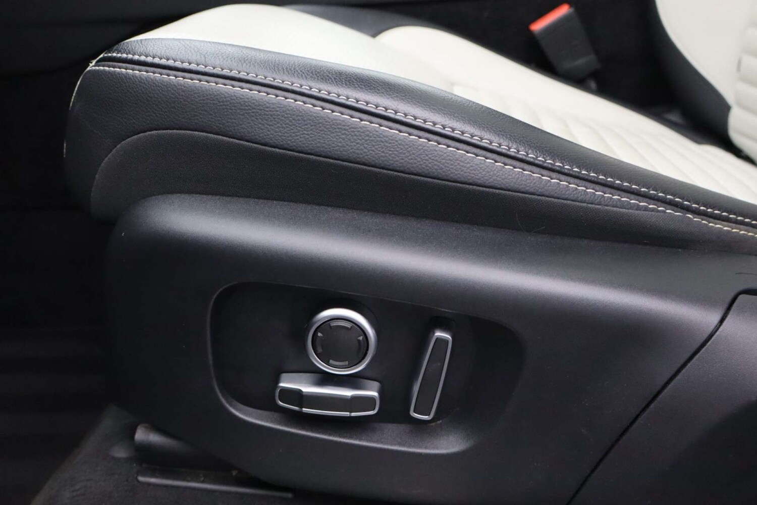 Used Land Rover Discovery Sport 2021 for sale - 77129080: Photo 62