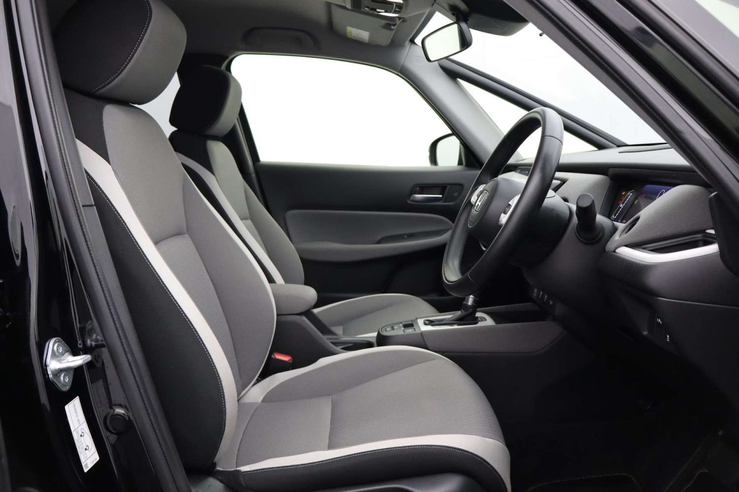 Used Honda Jazz 2023 for sale - 76182582: Photo 2