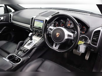 Used Porsche Cayenne 2014 for sale - 77406126: Photo