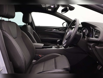 Used Vauxhall Insignia 2018 for sale - 76182646: Photo