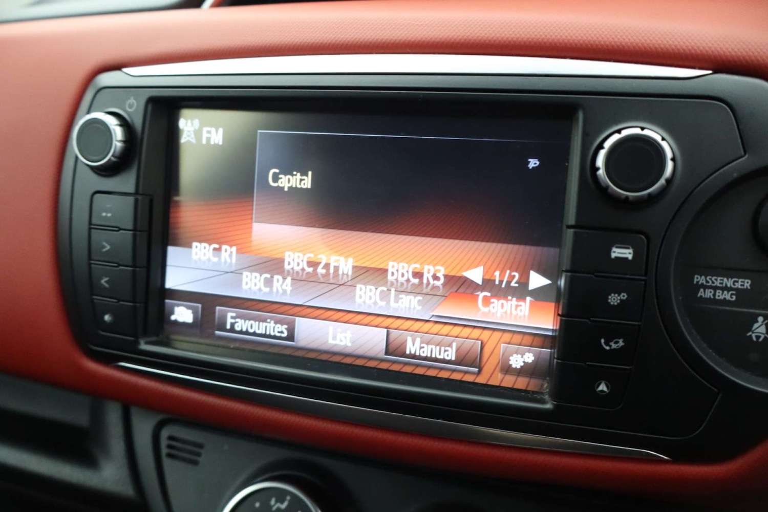 Used Toyota Yaris 2015 for sale - 77154671: Photo 18