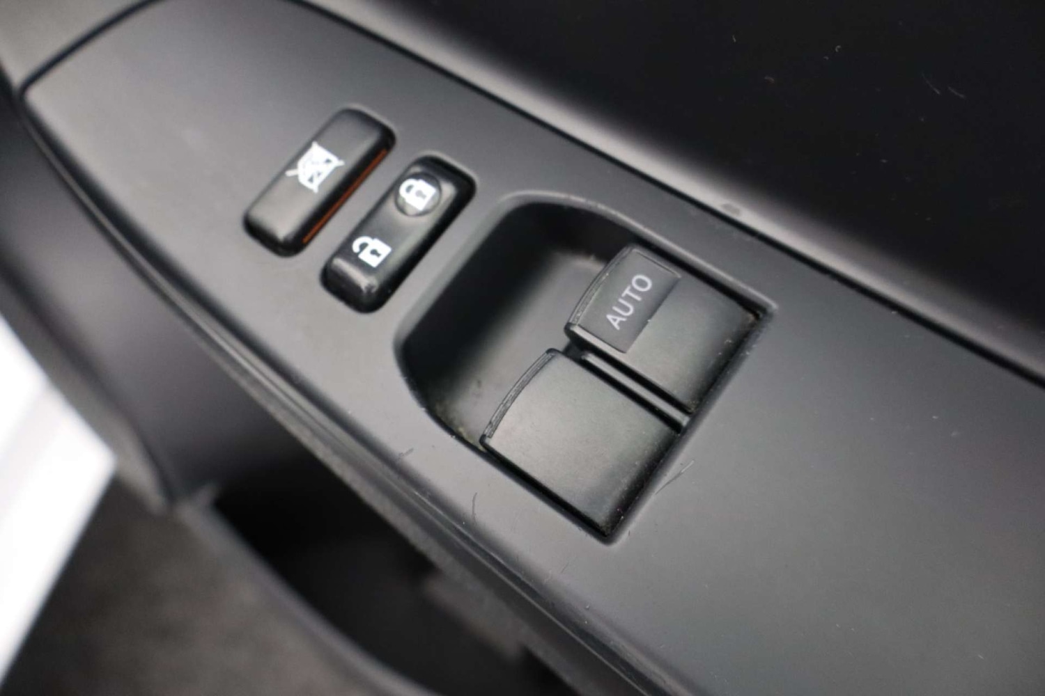 Used Toyota Yaris 2015 for sale - 77154671: Photo 24