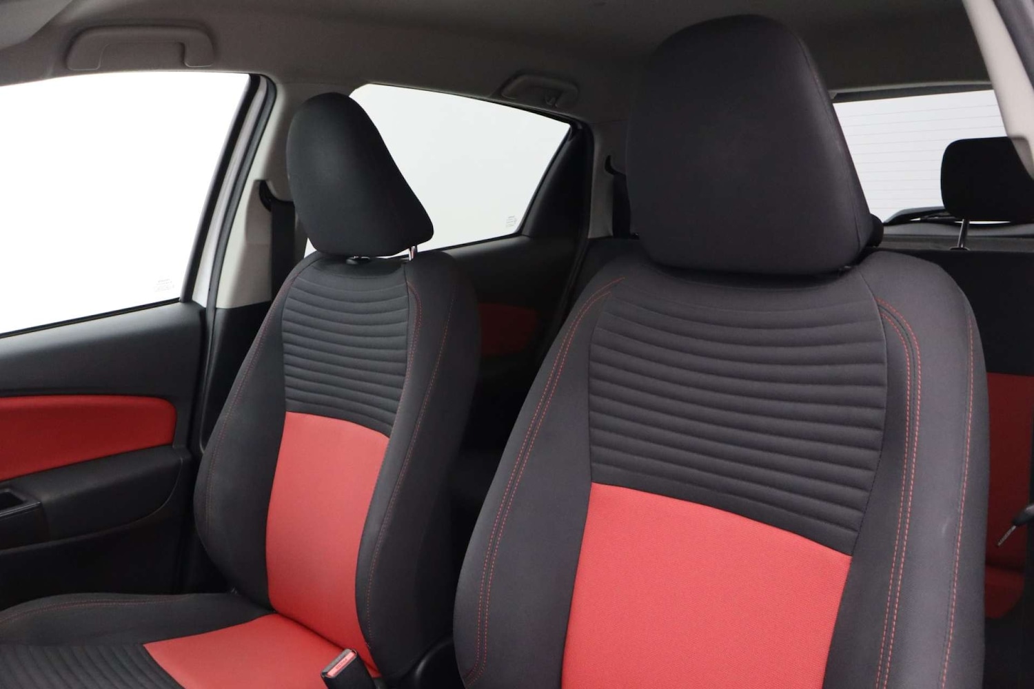 Used Toyota Yaris 2015 for sale - 77154671: Photo 34