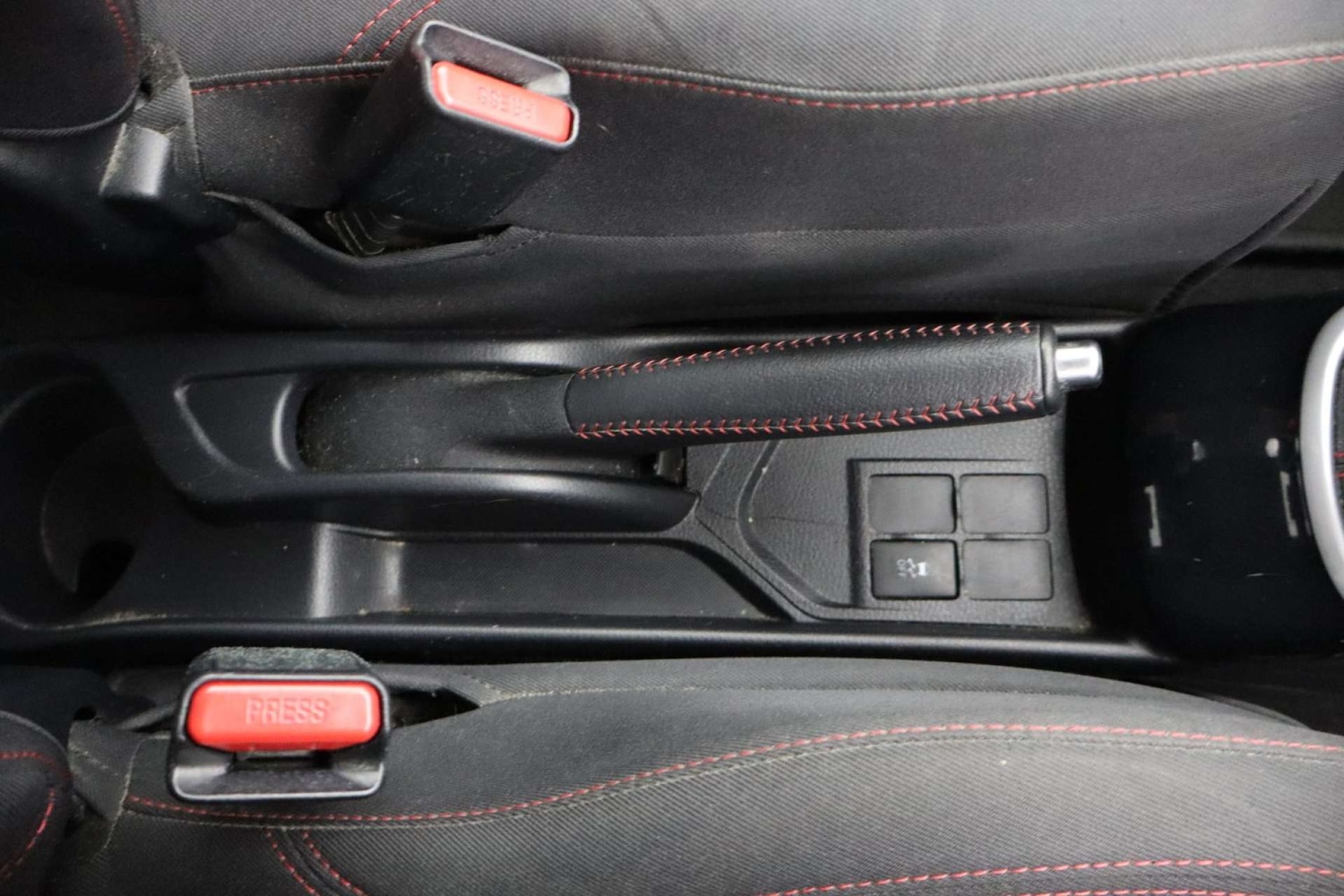 Used Toyota Yaris 2015 for sale - 77154671: Photo 48