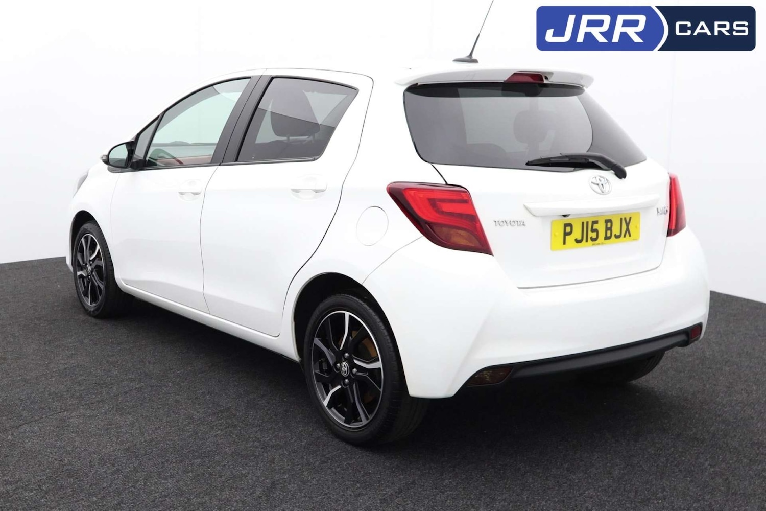 Used Toyota Yaris 2015 for sale - 77154671: Photo 8