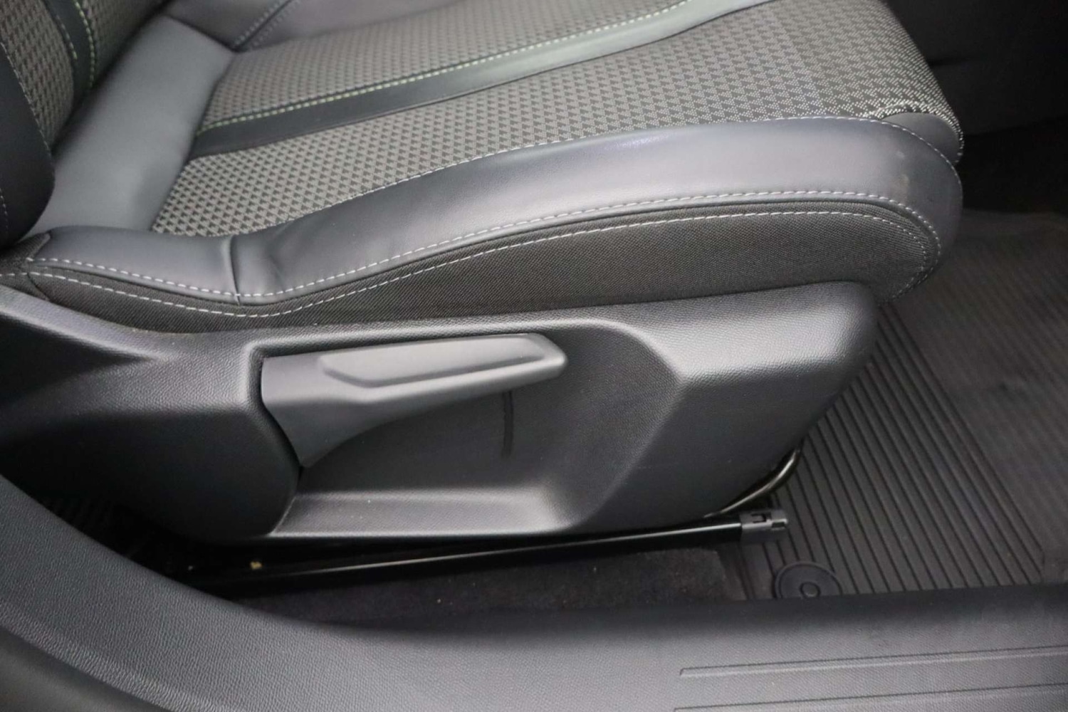Used Peugeot 208 2022 for sale - 76182633: Photo 13