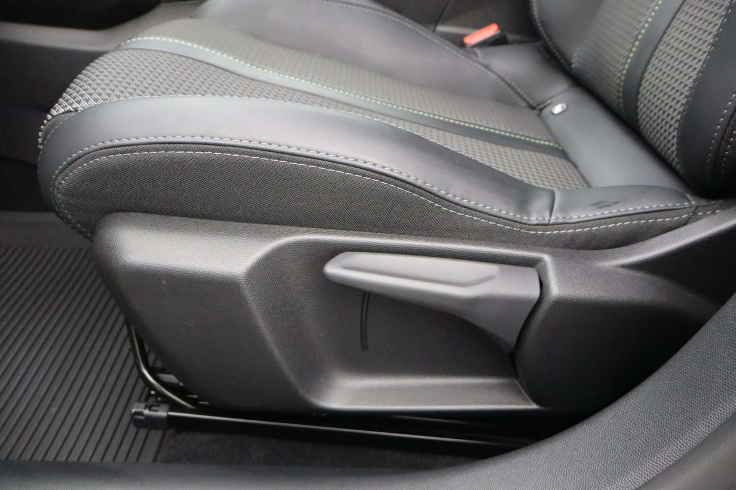 Used Peugeot 208 2022 for sale - 76182633: Photo 32