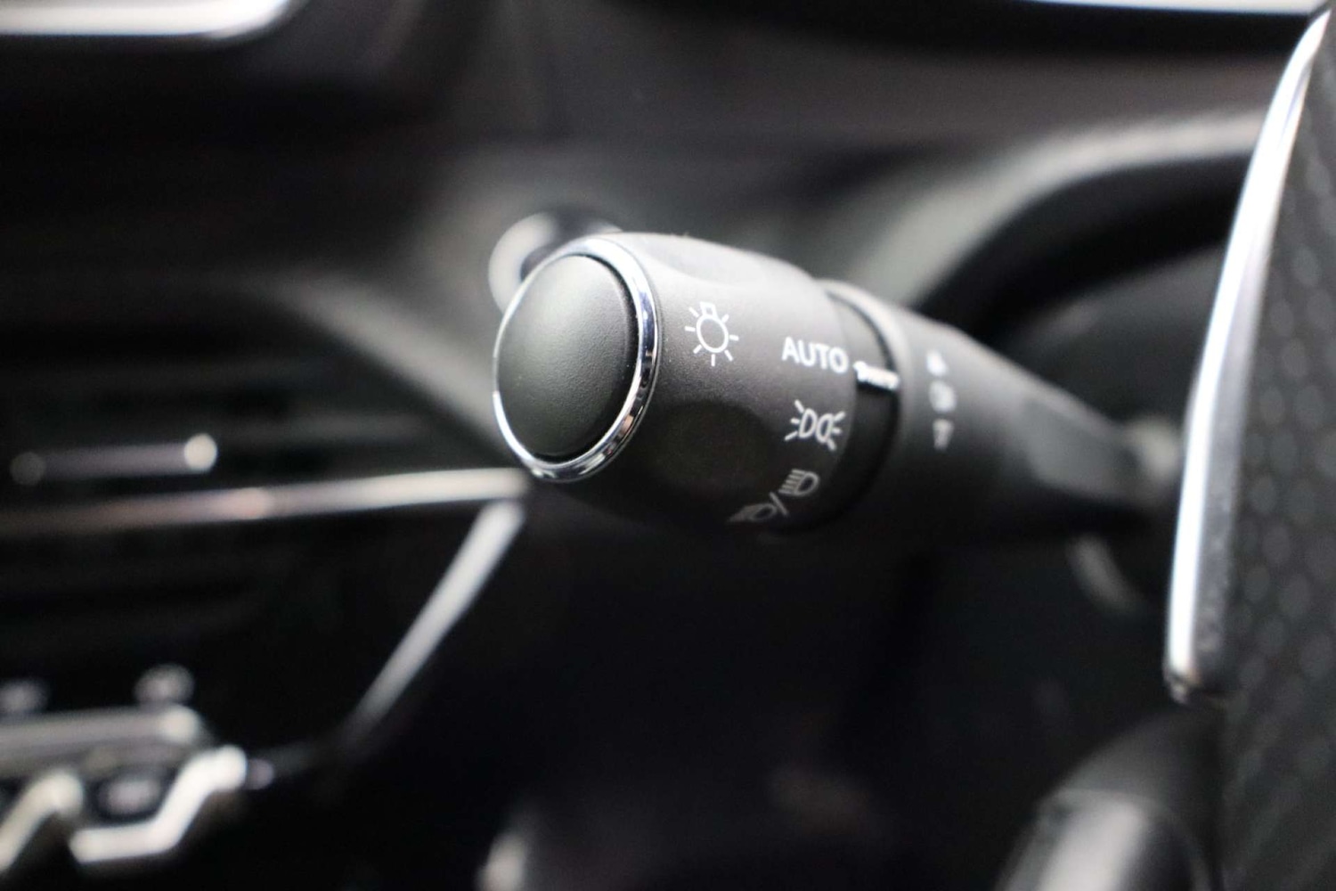 Used Peugeot 208 2022 for sale - 76182633: Photo 37