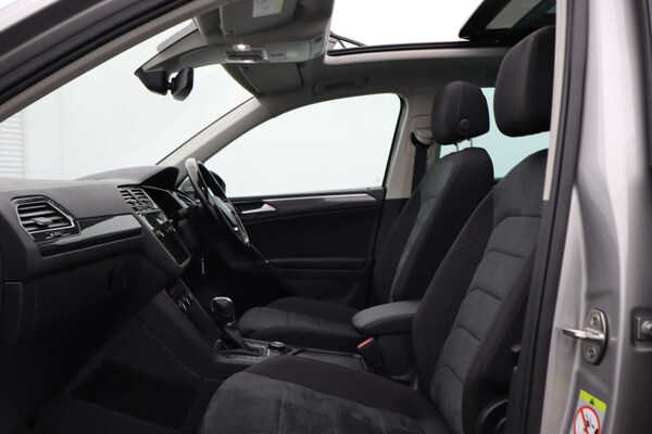 Used Volkswagen Tiguan 2017 for sale - 76182637: Photo 10