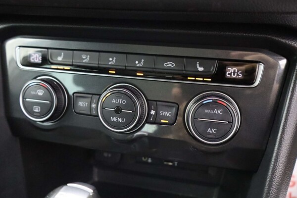 Used Volkswagen Tiguan 2017 for sale - 76182637: Photo 21