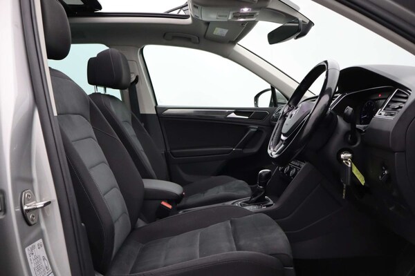 Used Volkswagen Tiguan 2017 for sale - 76182637: Photo 2
