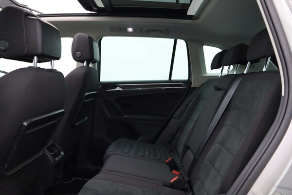 Used Volkswagen Tiguan 2017 for sale - 76182637: Photo 32