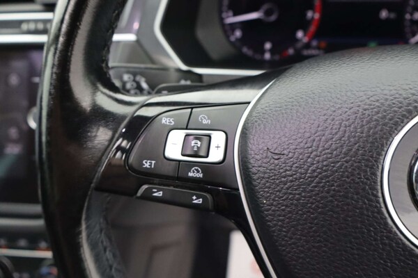 Used Volkswagen Tiguan 2017 for sale - 76182637: Photo 37