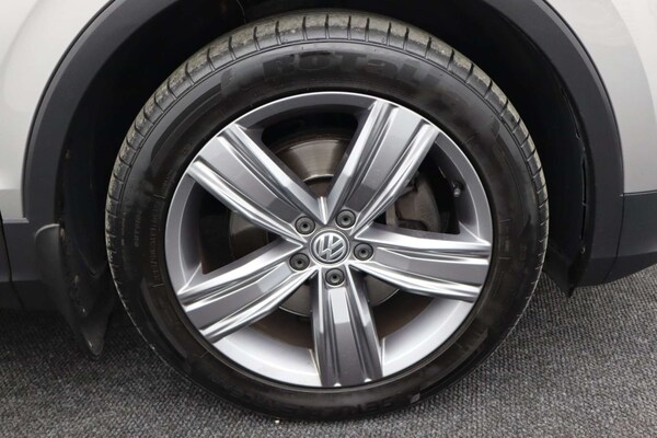 Used Volkswagen Tiguan 2017 for sale - 76182637: Photo 51