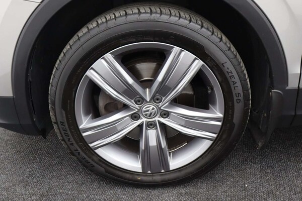 Used Volkswagen Tiguan 2017 for sale - 76182637: Photo 54