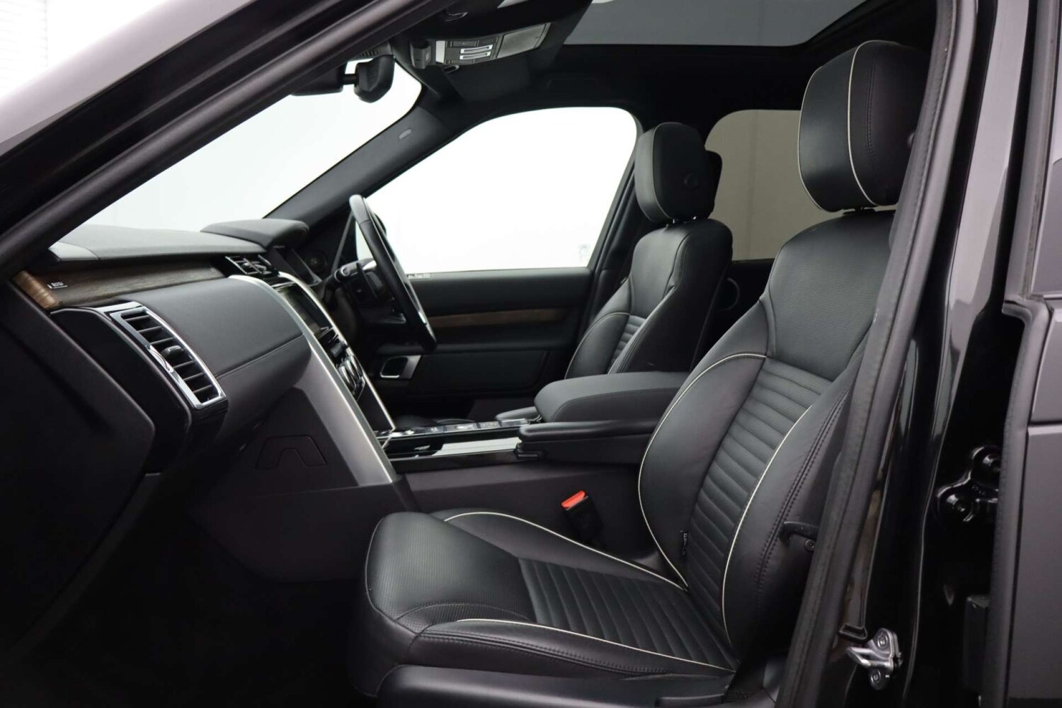 Used Land Rover Discovery 2019 for sale - 76182710: Photo 10