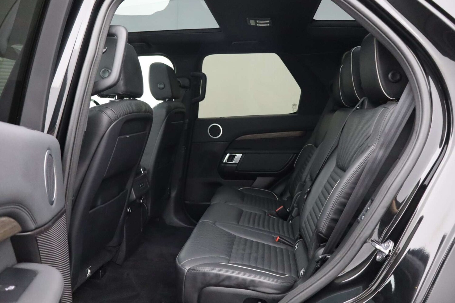 Used Land Rover Discovery 2019 for sale - 76182710: Photo 14