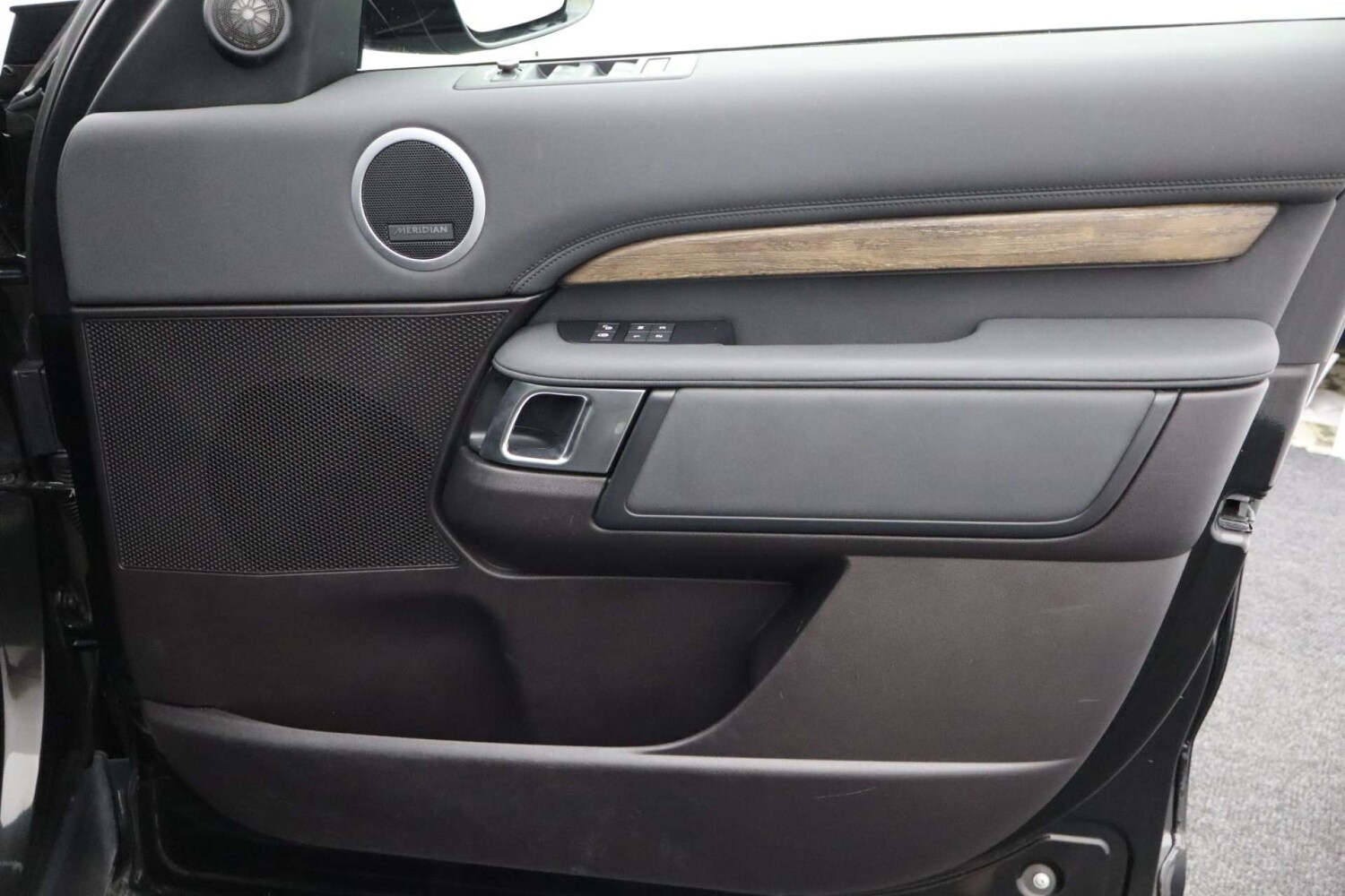 Used Land Rover Discovery 2019 for sale - 76182710: Photo 20