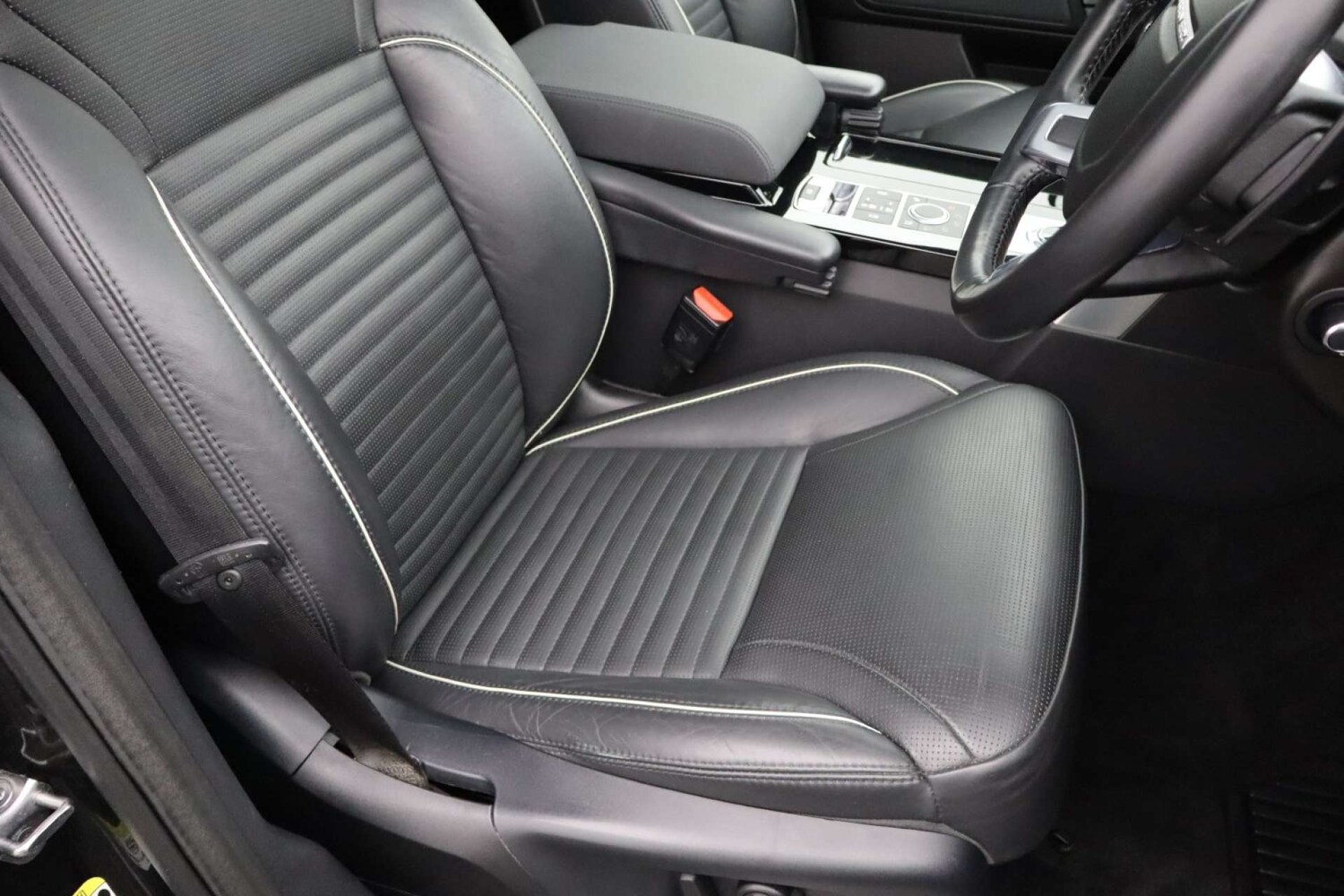 Used Land Rover Discovery 2019 for sale - 76182710: Photo 27