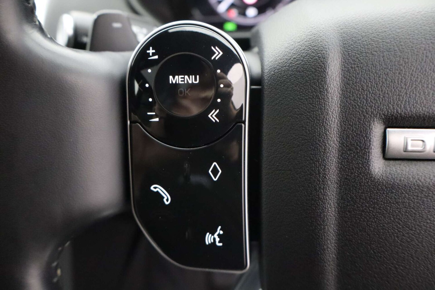 Used Land Rover Discovery 2019 for sale - 76182710: Photo 31