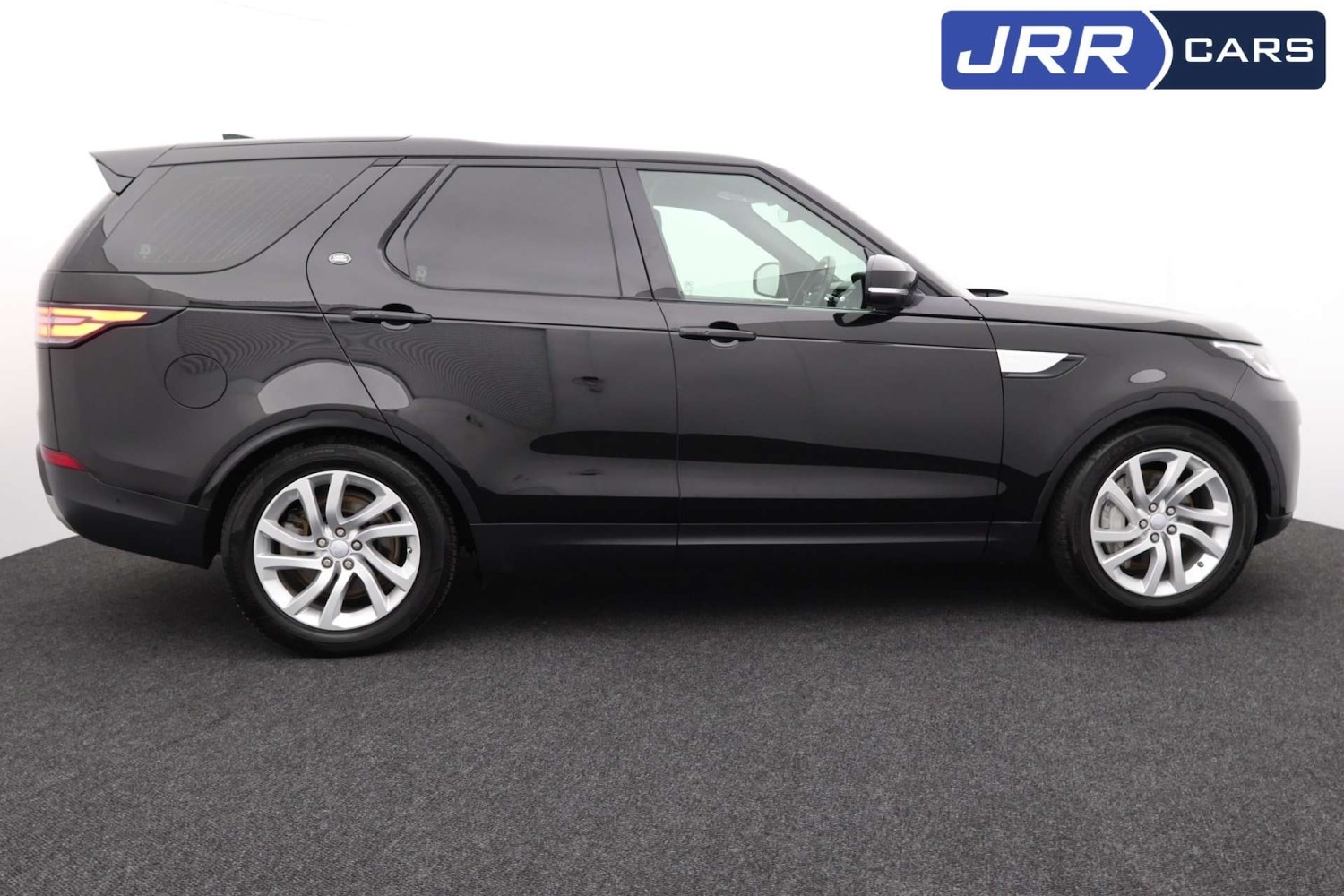 Used Land Rover Discovery 2019 for sale - 76182710: Photo 4