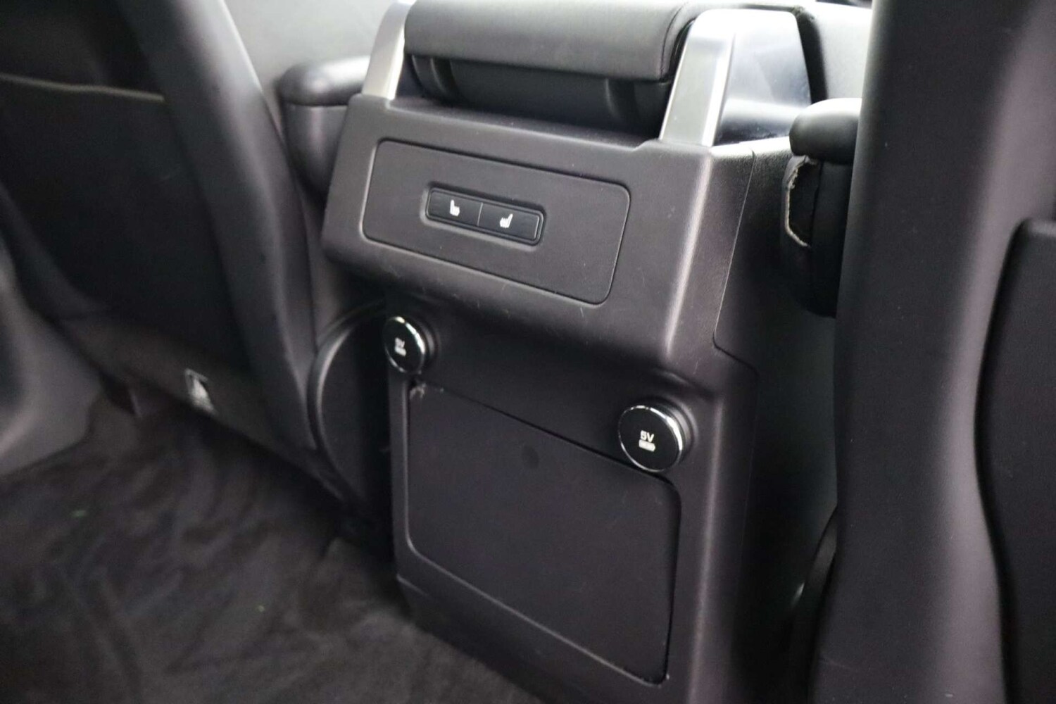 Used Land Rover Discovery 2019 for sale - 76182710: Photo 51