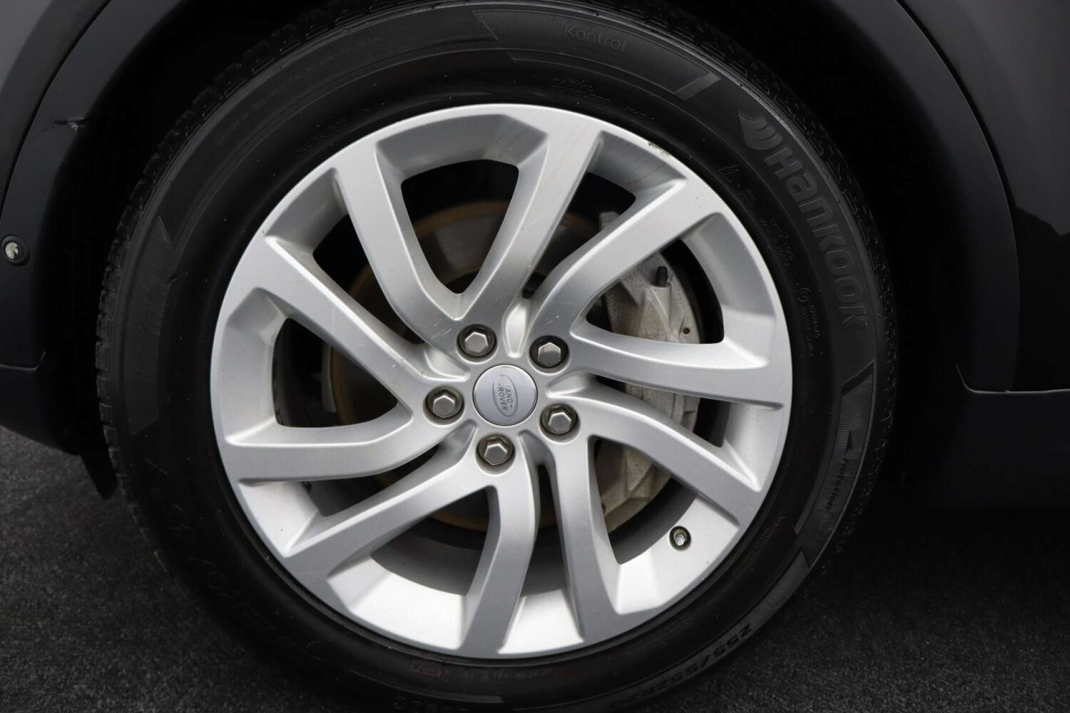 Used Land Rover Discovery 2019 for sale - 76182710: Photo 64