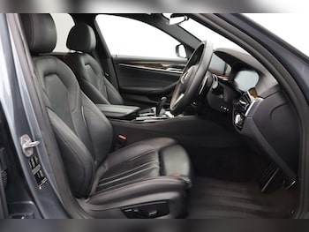 Used BMW 5 Series 2018 for sale - 76182675: Photo 2