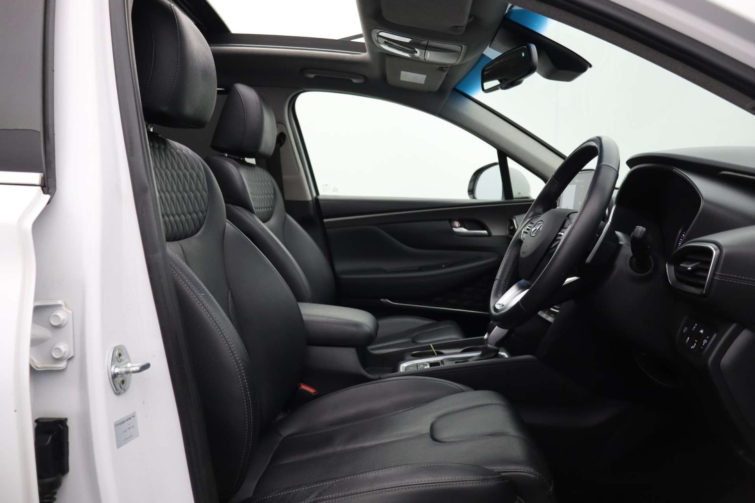 Used Hyundai Santa Fe 2018 for sale - 77548562: Photo 14