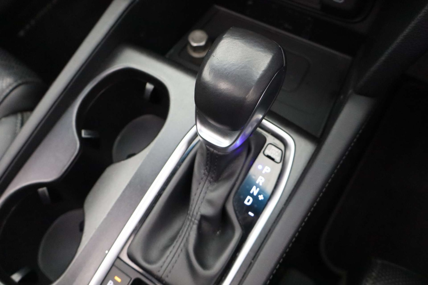 Used Hyundai Santa Fe 2018 for sale - 77548562: Photo 16