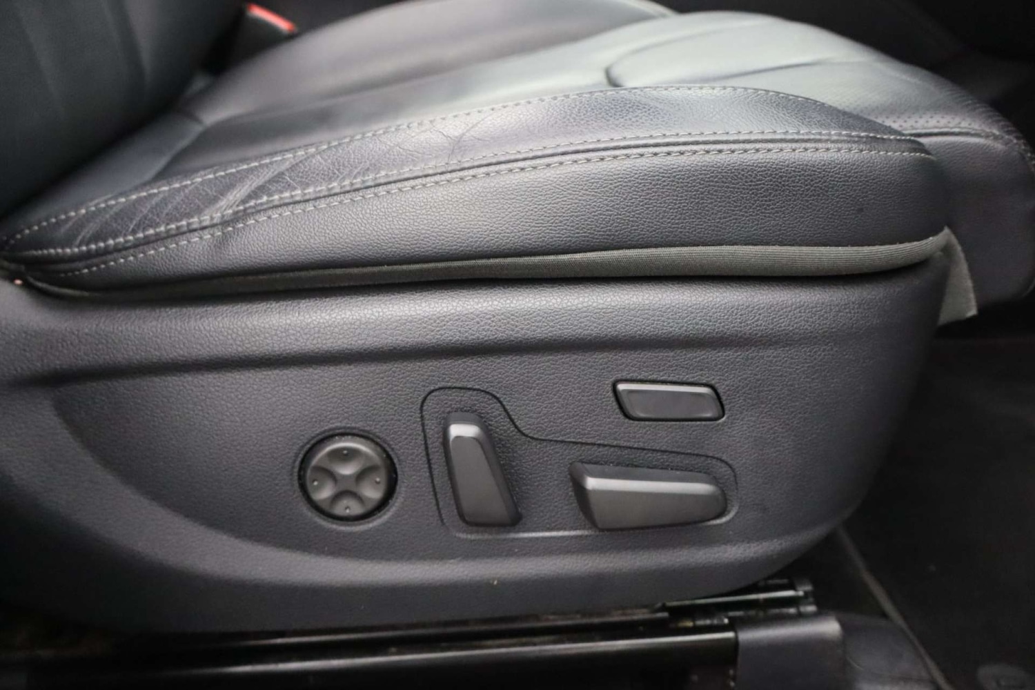 Used Hyundai Santa Fe 2018 for sale - 77548562: Photo 17