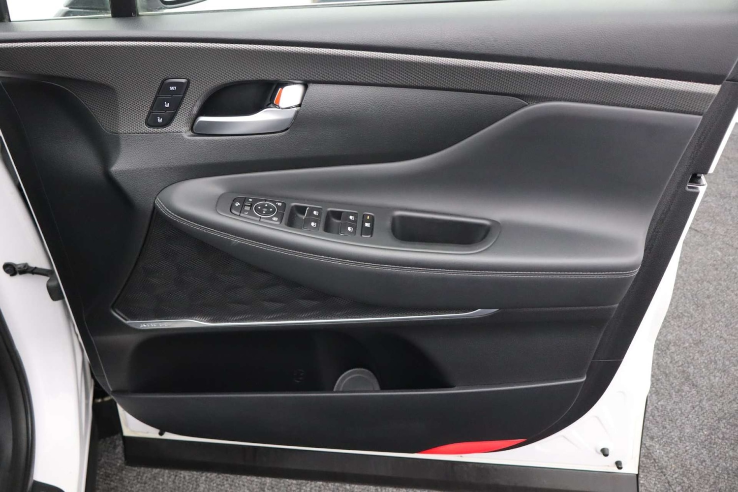 Used Hyundai Santa Fe 2018 for sale - 77548562: Photo 18