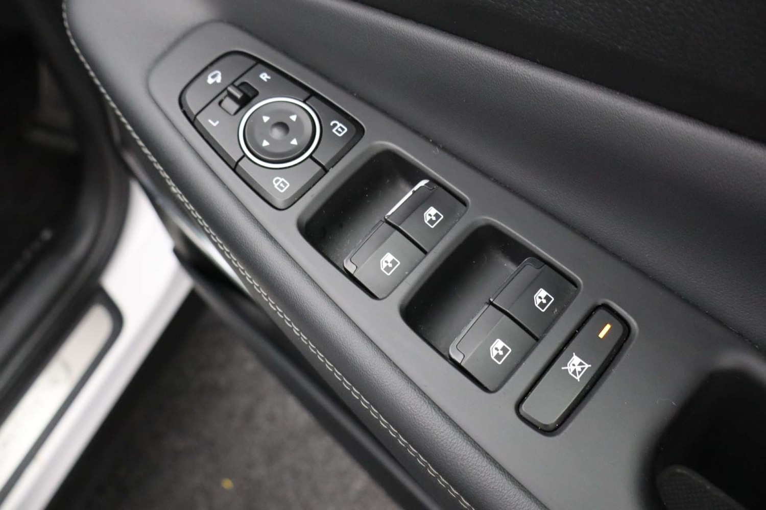 Used Hyundai Santa Fe 2018 for sale - 77548562: Photo 19