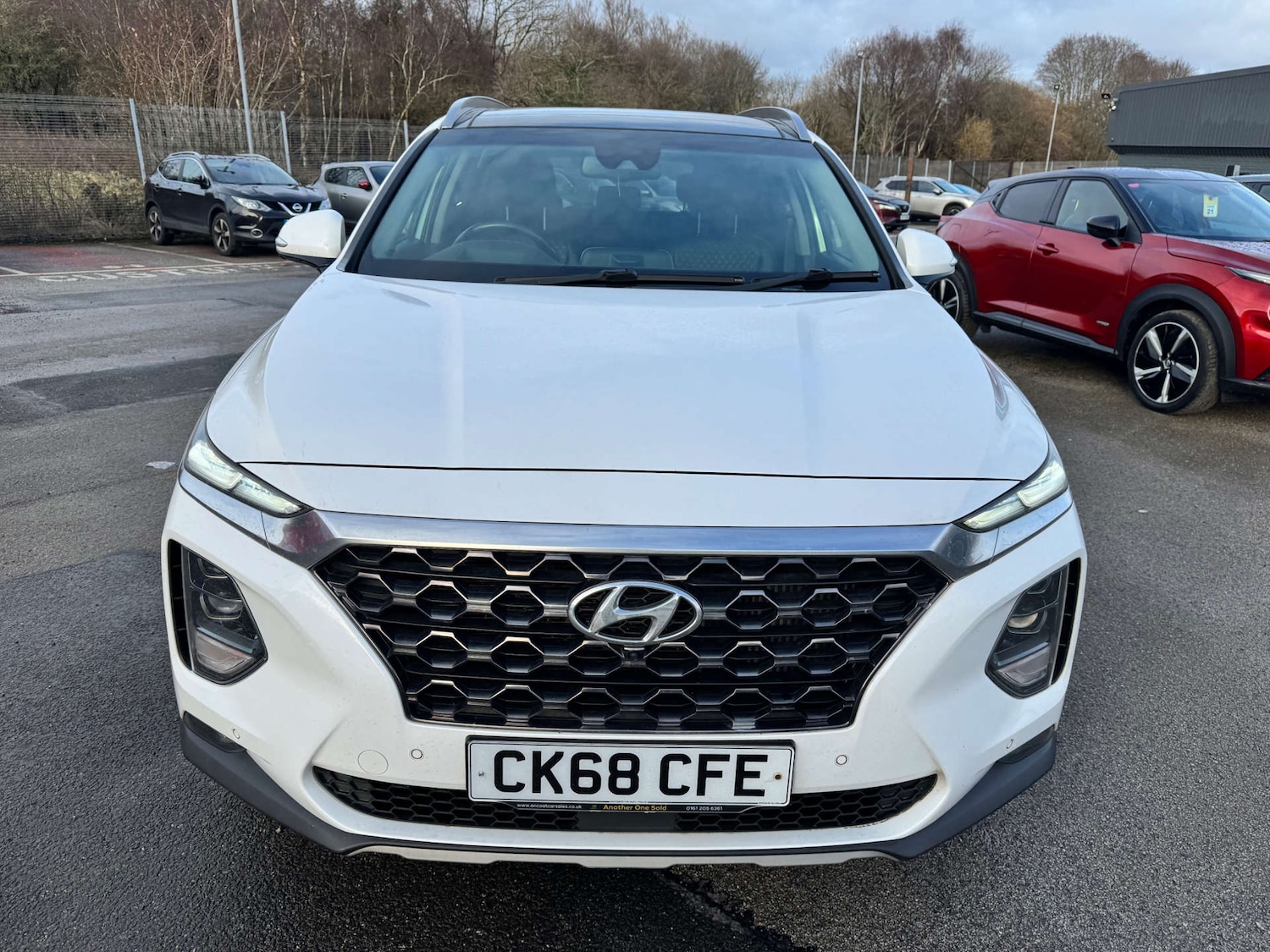 Used Hyundai Santa Fe 2018 for sale - 77548562: Photo 2