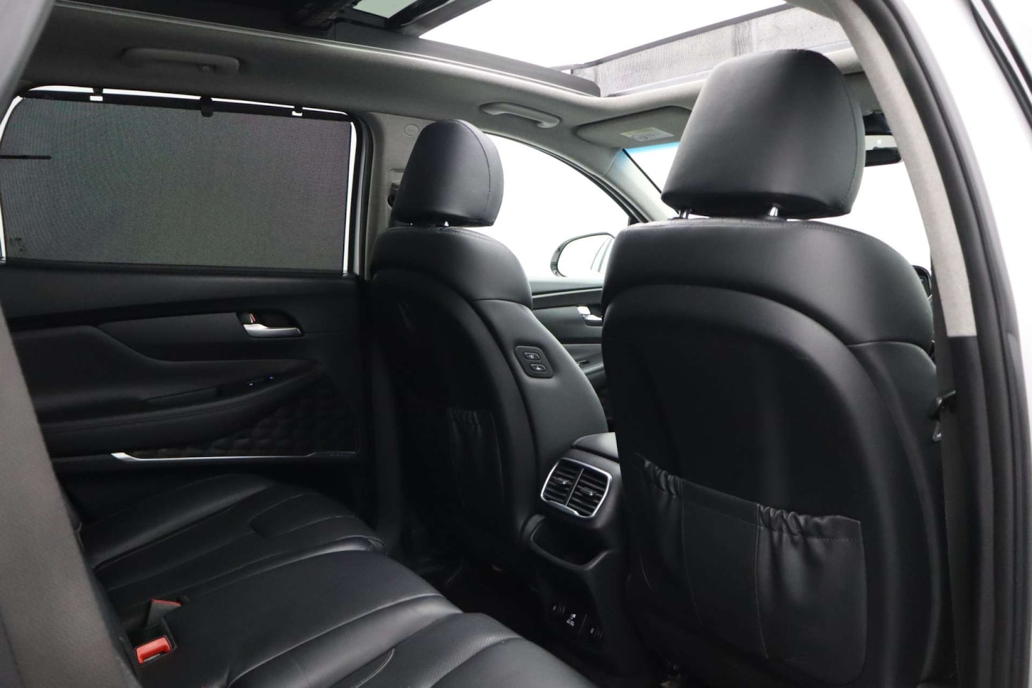 Used Hyundai Santa Fe 2018 for sale - 77548562: Photo 21